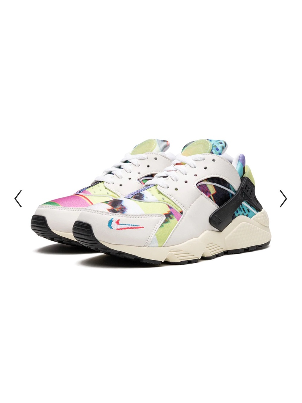 Nike Air Huarache SE Sneaker (Women)